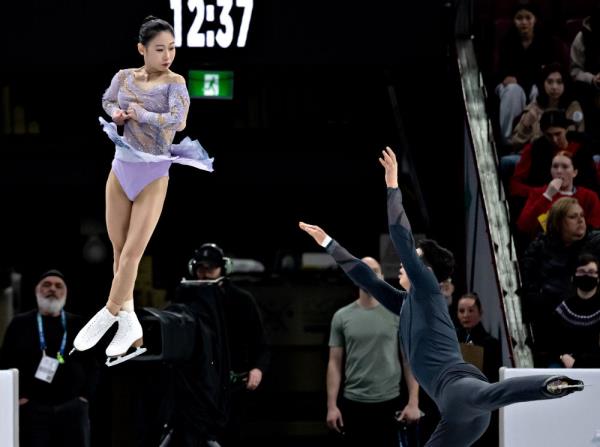 花样滑冰世锦赛|彭程/王磊参加双人滑短节目比赛 花样滑冰世锦赛|彭程/王磊参加双人滑短节目比赛