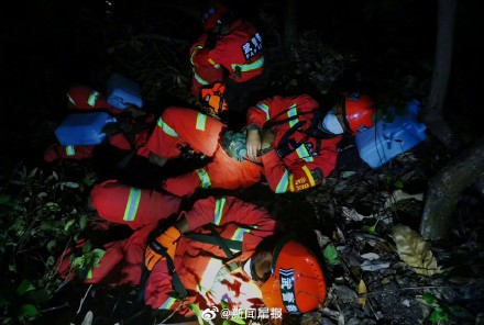 今天，致敬中国军人最美睡姿