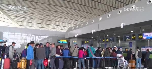 “流量来了”!跨国“串门”说走就走 旅游经济释放新活力 “流量来了”!跨国“串门”说走就走 旅游经济释放新活力