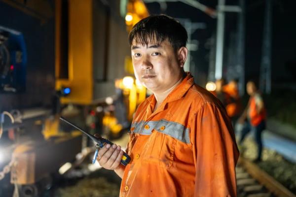 改造升级后的宿营车，开始投用！