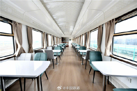 什邡号熊猫专列来了