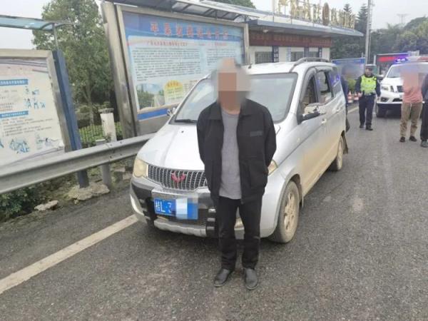 “一直以为驾驶证要20年才换的”，结果严重了…….