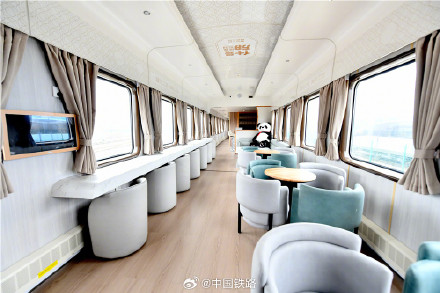 什邡号熊猫专列来了