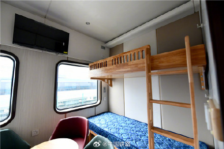 什邡号熊猫专列来了