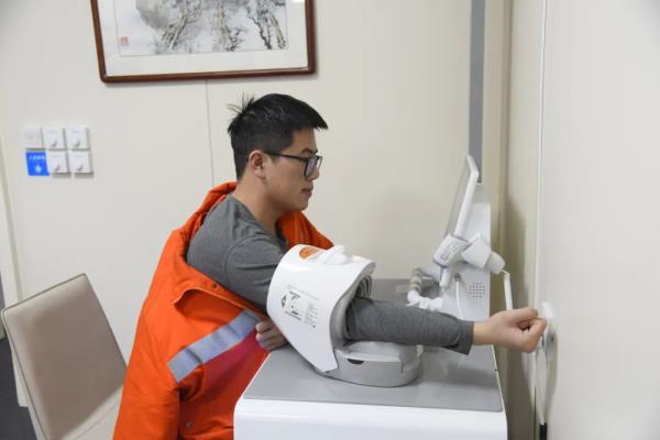 改造升级后的宿营车，开始投用！