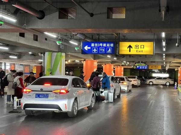 多地户籍松绑，北京这项岗位“京人”限制何时放开？