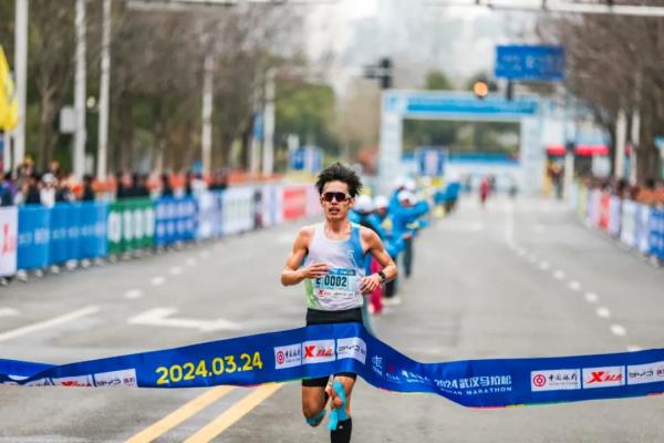 冠军诞生,破纪录! 冠军诞生,破纪录!