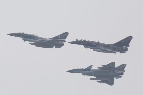 巴基斯坦举行阅兵式庆祝“巴基斯坦日”