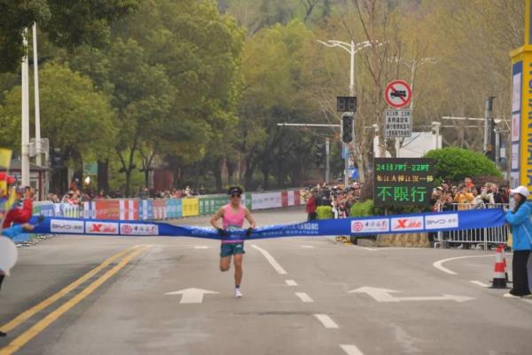 冠军诞生,破纪录! 冠军诞生,破纪录!