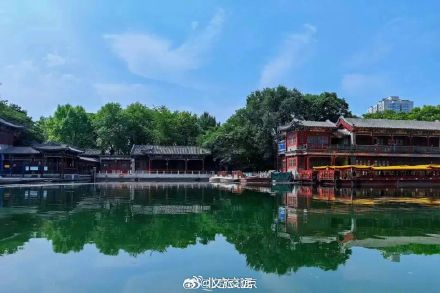 长河观柳!北京这条游船航线开航→ 长河观柳!北京这条游船航线开航→
