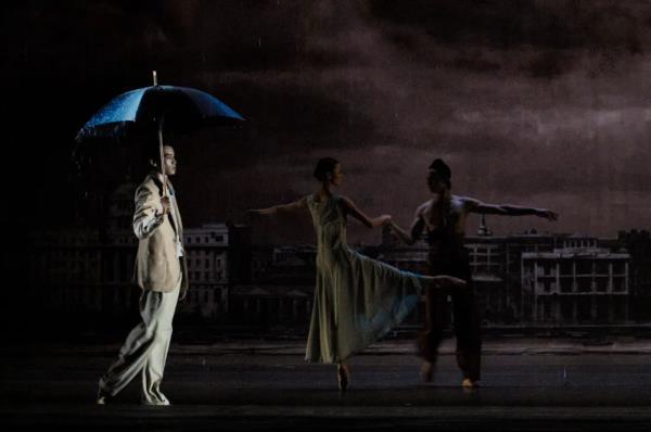 海派芭蕾《花样年华》起舞香江