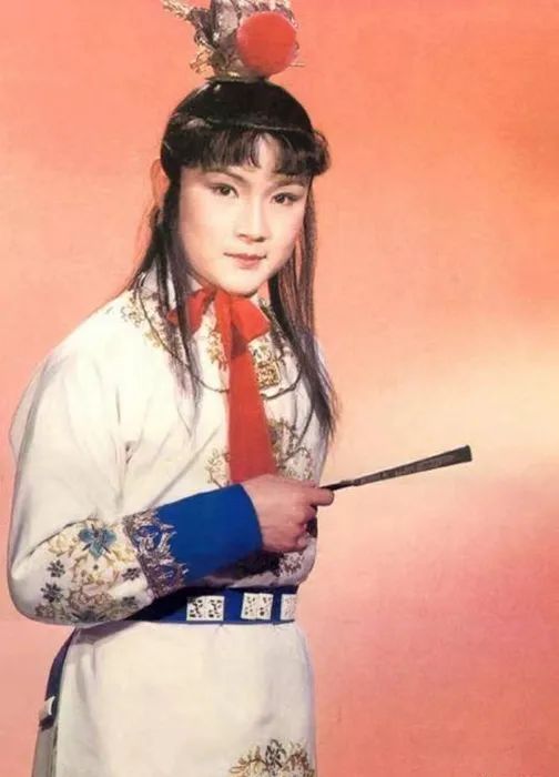 欧阳奋强退休了,但贾宝玉还没有 欧阳奋强退休了,但贾宝玉还没有