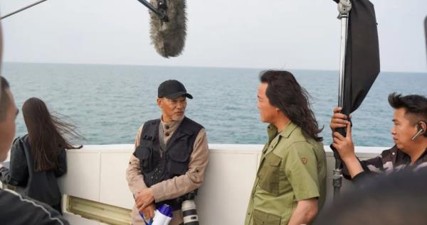 “这里的人们很热情！”任达华新电影在北海取景