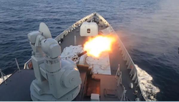 昼夜不停，海口舰开展实战化训练