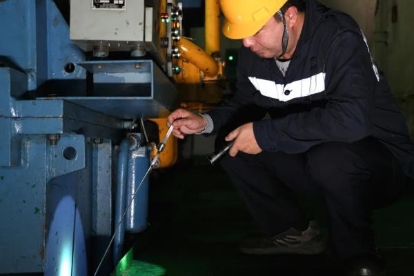 “老鬼”?海平面以下的铁路工种大揭秘! “老鬼”?海平面以下的铁路工种大揭秘!