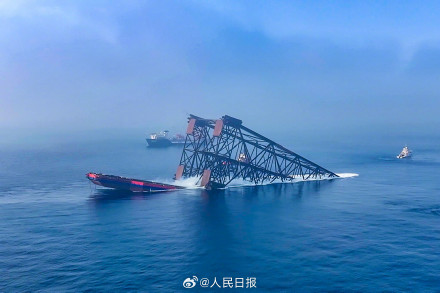 亚洲第一深水导管架海基二号海上安装就位