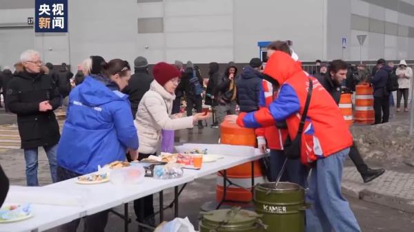 恐袭发生后，俄红十字会向民众提供全方位救助服务