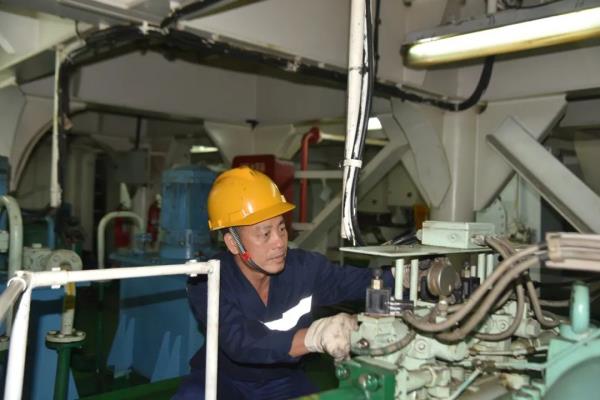 “老鬼”?海平面以下的铁路工种大揭秘! “老鬼”?海平面以下的铁路工种大揭秘!