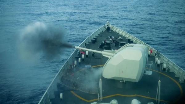 昼夜不停，海口舰开展实战化训练