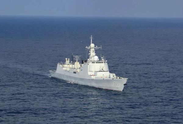 昼夜不停，海口舰开展实战化训练