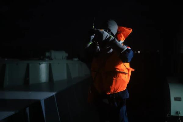 昼夜不停，海口舰开展实战化训练