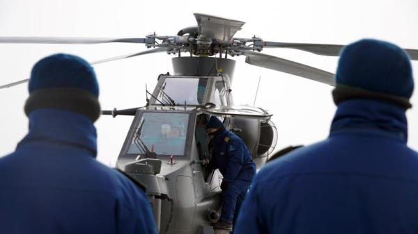 组图丨新疆军区某陆航旅开展实战化训练