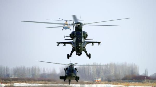 组图丨新疆军区某陆航旅开展实战化训练