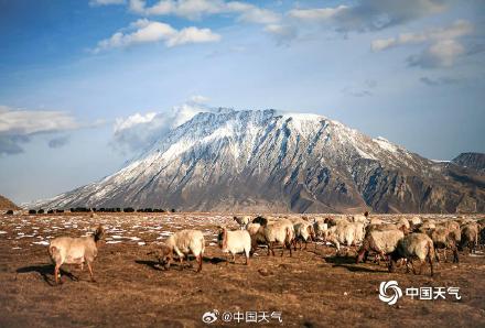 来感受一波青海雪域的震撼