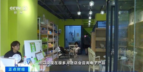 萌宠经济升温!2025年市场规模将近500亿元 萌宠经济升温!2025年市场规模将近500亿元