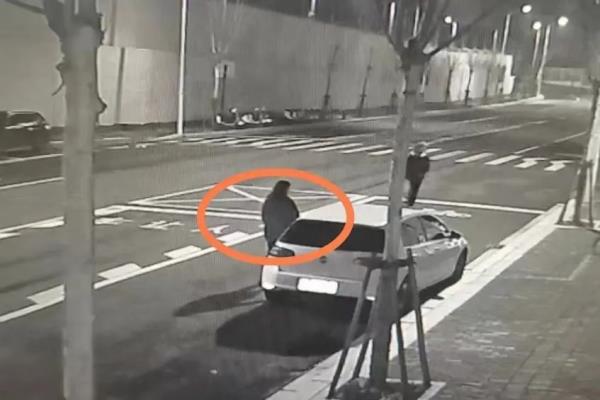 凌晨5点,杭州一男一女出现在地下车库,保安赶去一查…… 凌晨5点,杭州一男一女出现在地下车库,保安赶去一查……