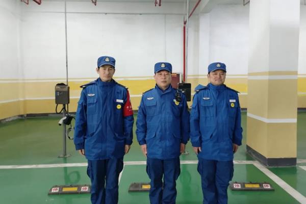 凌晨5点,杭州一男一女出现在地下车库,保安赶去一查…… 凌晨5点,杭州一男一女出现在地下车库,保安赶去一查……