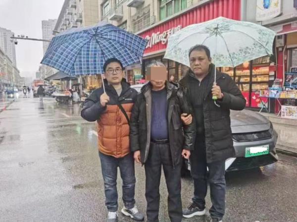 为了3年“自由”，他越狱潜逃42年……