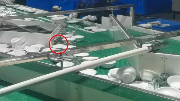 看吐了！这一幕曝光，太离谱...