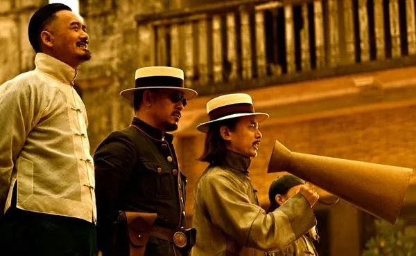 巨星陨落！他的人生，比电影还传奇