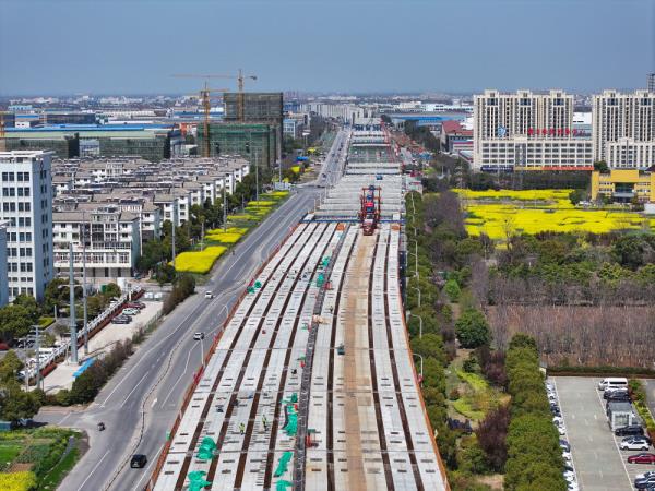 季春鹏 摄江阴靖江长江隧道北起江苏靖江公新公路,南至江阴芙蓉大道