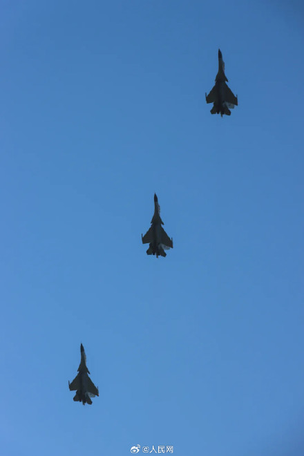 转发收藏!舰载歼击机高清壁纸 转发收藏!舰载歼击机高清壁纸