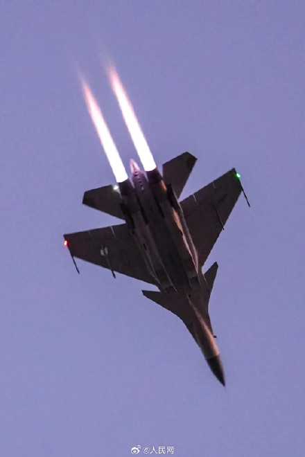 转发收藏!舰载歼击机高清壁纸 转发收藏!舰载歼击机高清壁纸