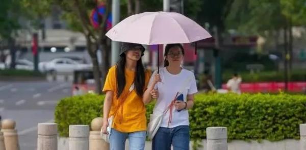 广州官宣入夏!迎1961年以来“最早夏天” 广州官宣入夏!迎1961年以来“最早夏天”