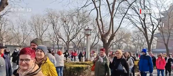 “软服务+硬设施”呈现数字文化新气象 让入境游客服务暖心、购物放心