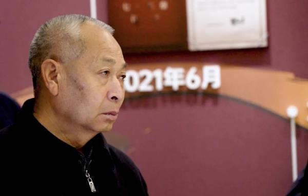 这张父子的“合影”，让人泪目……
