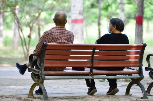 每天久坐的人，他们身体器官正在悄悄发生变化……