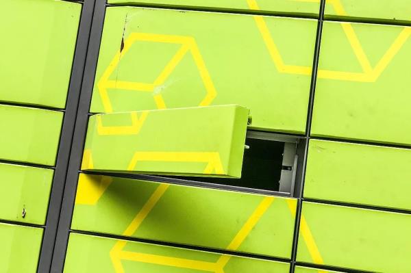 国家明确，导游不应强迫购物→