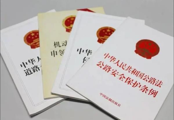 大货车“右转必停”后，上海这个区为何三年里仍发生31起惨剧？