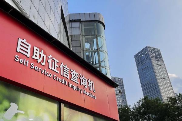 国家明确，导游不应强迫购物→