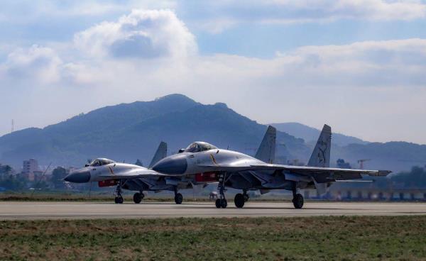 超炫酷舰载歼击机高清壁纸来了