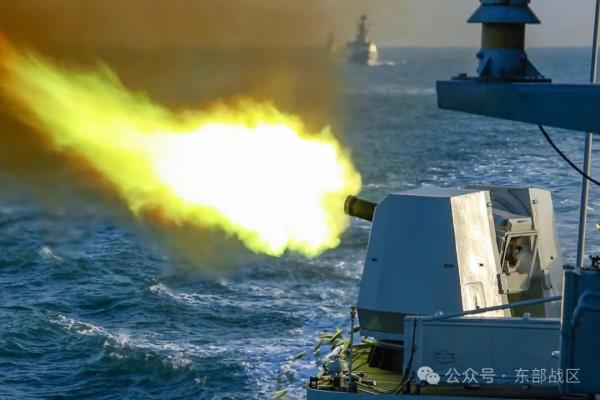 舰艇编队,持续鏖战数昼夜…… 舰艇编队,持续鏖战数昼夜……