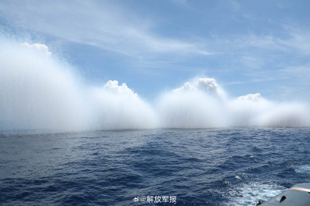 昼夜不息！多艘舰艇火力全开