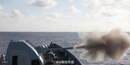 昼夜不息！多艘舰艇火力全开
