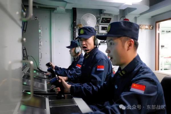 舰艇编队,持续鏖战数昼夜…… 舰艇编队,持续鏖战数昼夜……