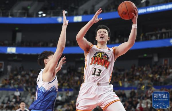 篮球丨CBA常规赛:新疆伊力特胜吉林九台农商银行 篮球丨CBA常规赛:新疆伊力特胜吉林九台农商银行